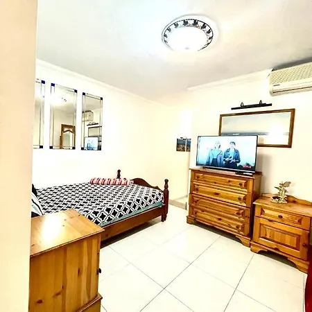 Διαμέρισμα Unique One Bedroom *
